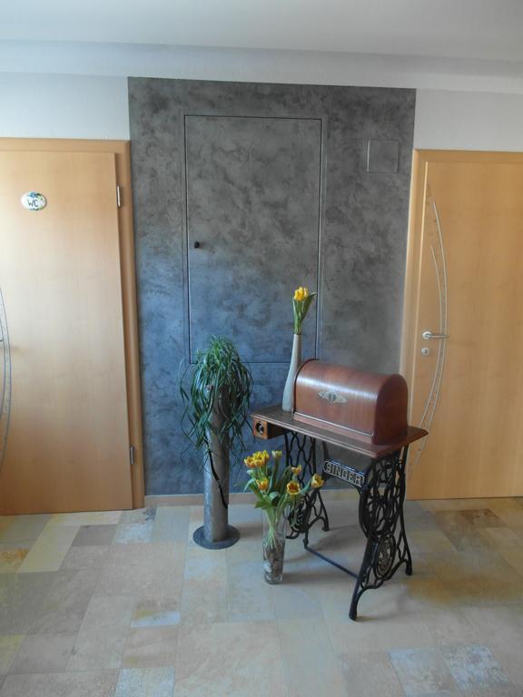 Lugerfarm Hotel Melk Exterior photo